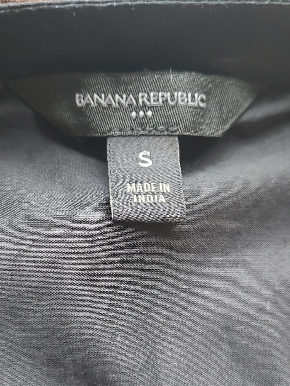 Banana Republic Black Picot Sleeveless Button-Front Pintuck Top - Picture 10 of 11